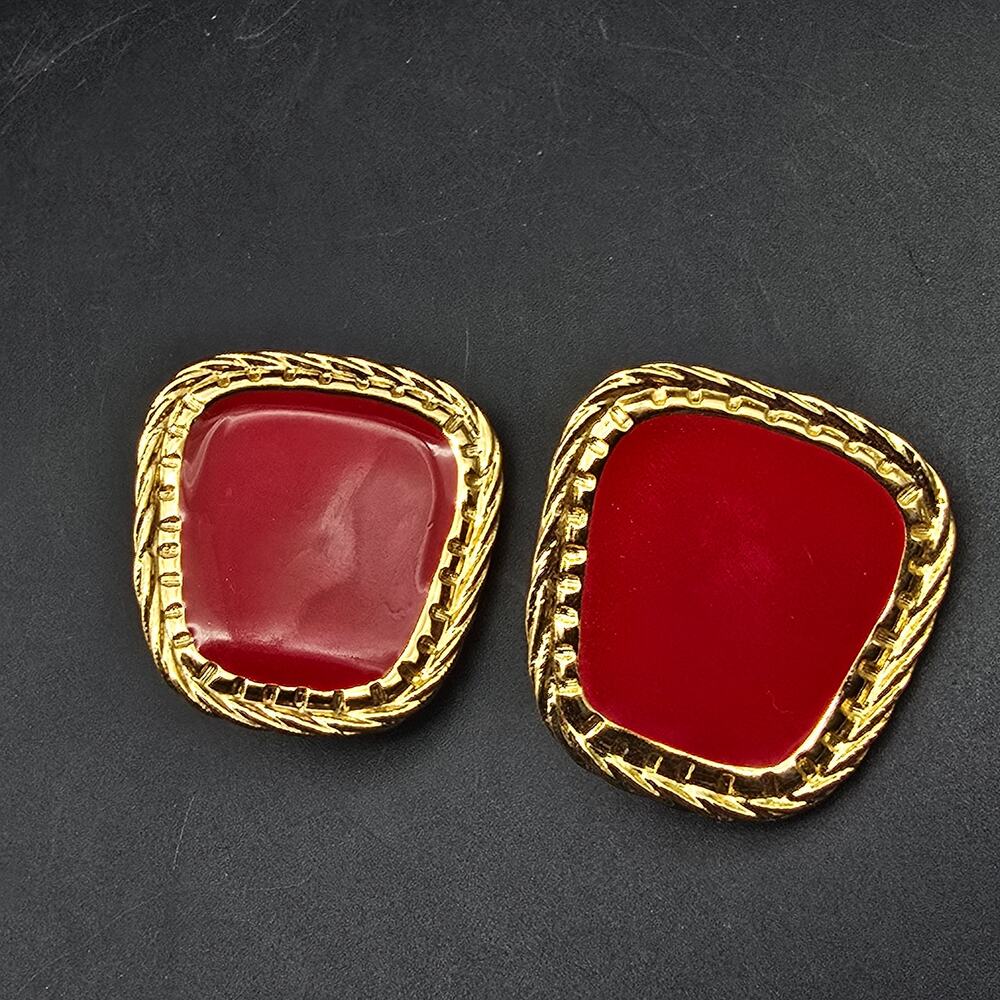 Avon 1993 Summer Style Red Clip On Earrings Vintage 1990s Jewelry